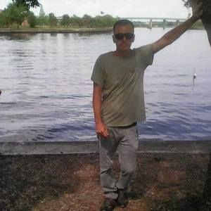 Meet your Posher, Eric